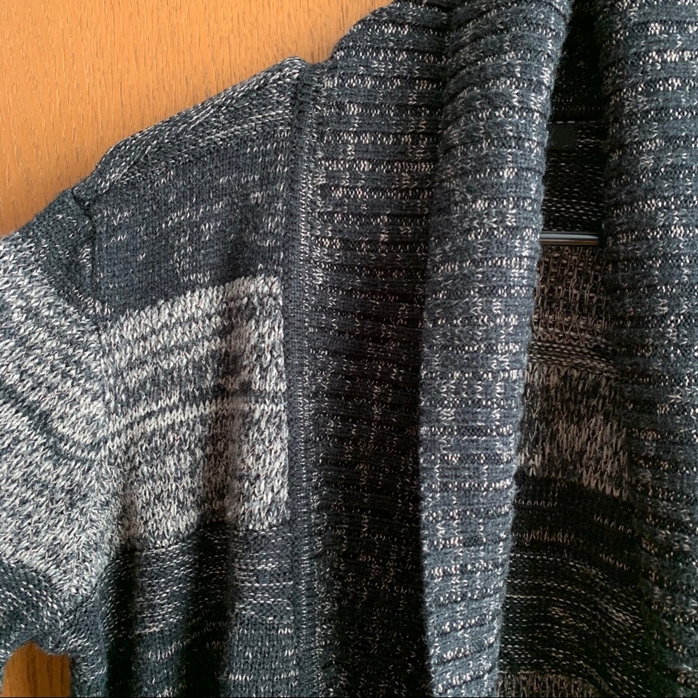Cardigan - Picture 6 of 7